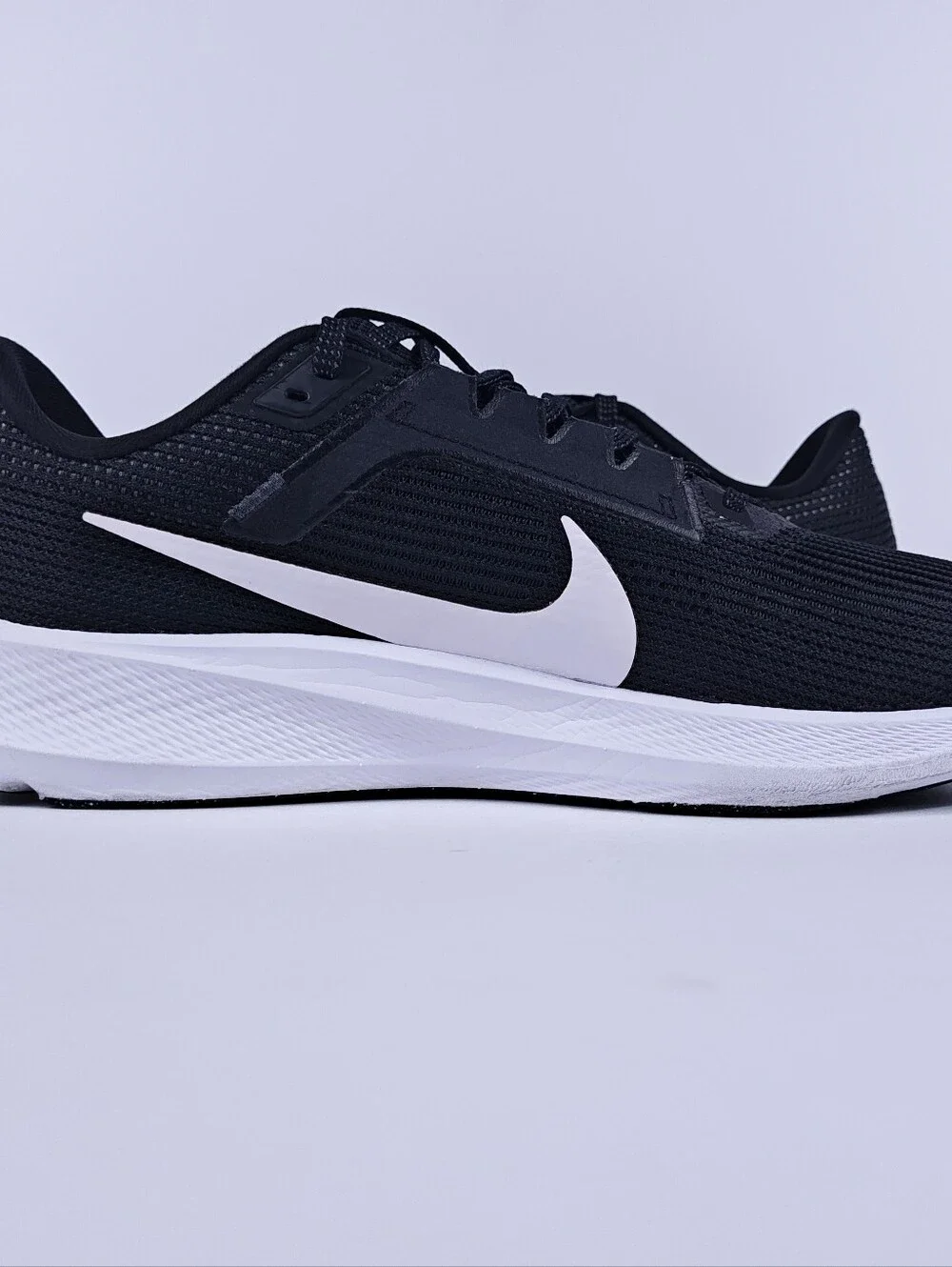 Nike Pegasus 40 Mens 10.5 Cushioned Comfort Road Running Shoes Black Air Zoom